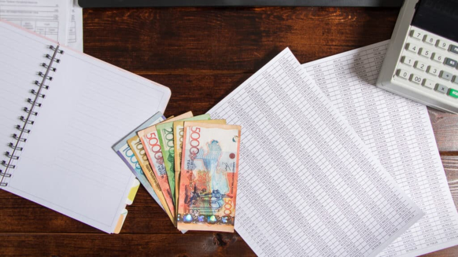 Нацбанк снова проиграл частным компаниям в управлении пенсионными активами граждан