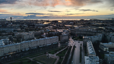 В Петербурге взята под контроль &laquo;Башня Саурона&raquo; из-за угрозы обрушения фасада