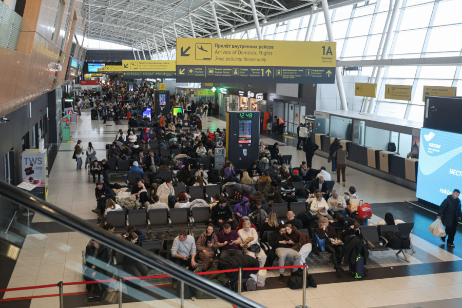 В&nbsp;аэропорту Казани задержали более 16 рейсов, 11 ближневосточных &ndash; отменены