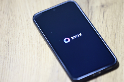 За фото с запрещенной символикой в мессенджере Max вынесен первый штраф в России