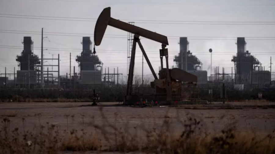 Опасения перебоев поставок поддержали цены на нефть