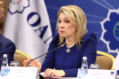 Хотели за стол, а оказались под ним: Захарова ответила на требование Мерца по переговорам