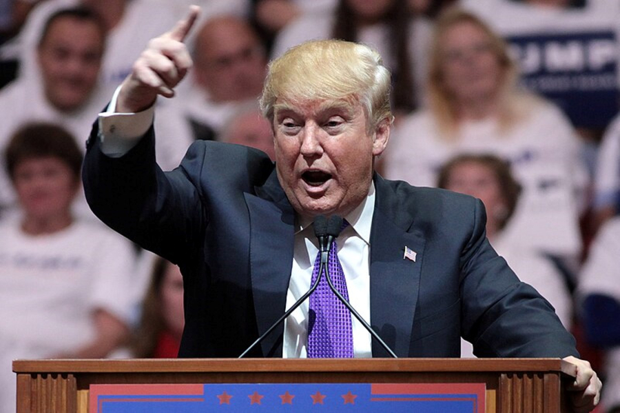 Бессент: Трамп может ввести пошлины в 500% на покупателей российской нефти