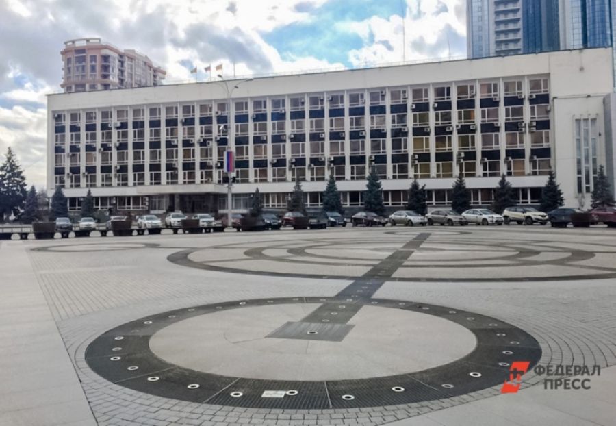 Стало известно, кто получит бюджет ушедшего из гордумы Краснодара депутата Тимофеева