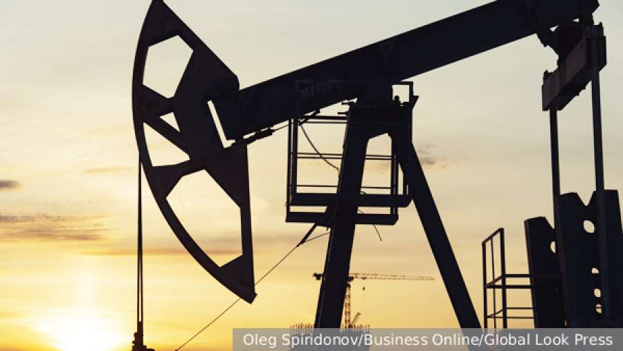 Цены на нефть на фоне атаки на Иран выросли почти на шесть долларов