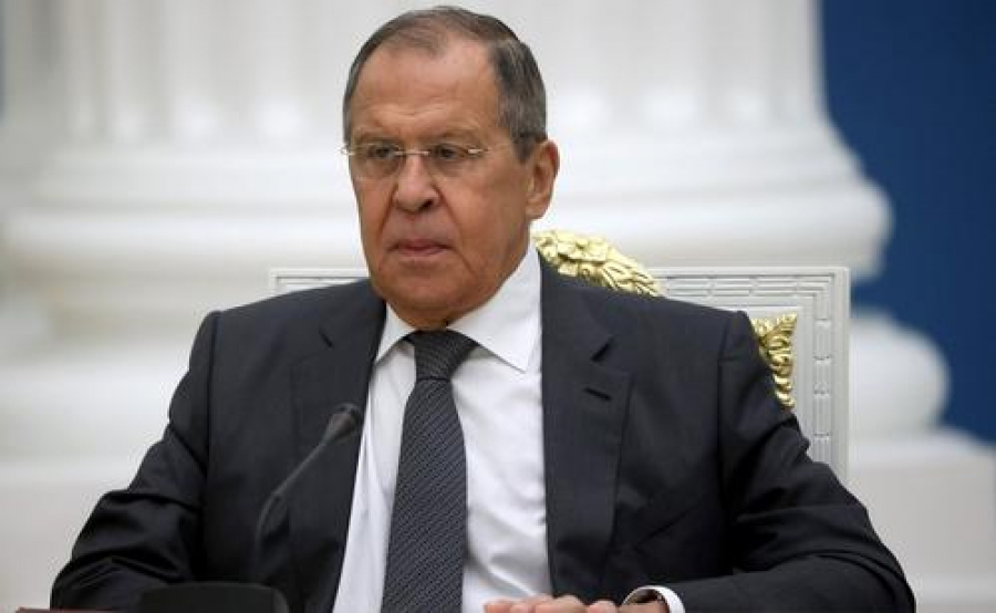 Россия поддержит исключительно добровольное ограничение Ираном своей ядерной программы, заявил Лавров