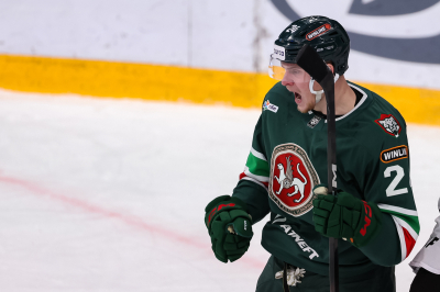 &laquo;Ак&nbsp;Барс&raquo; одержал волевую победу над &laquo;Трактором&raquo; и&nbsp;стартовал в&nbsp;плей-офф с&nbsp;победы