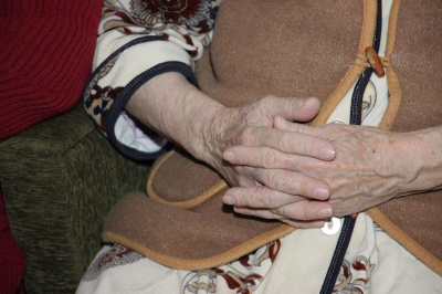 День пожилых людей: в Минтруда рассказали о мерах поддержки пенсионеров