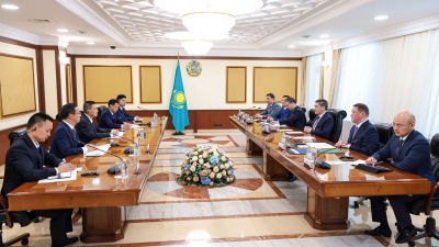 Производство «зеленого» алюминия обсудил Бектенов с главой East Hope Group