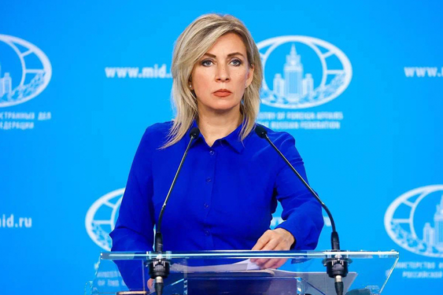 Захарова объяснила попытки Зеленского &laquo;замазать всех&raquo; логикой террориста