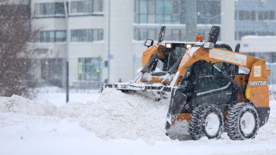Свыше десятка тысяч тонн снега вывезли с улиц Казани за сутки 21/01/2026 &ndash; Новости