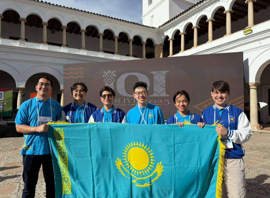 Казахстанские школьники завоевали четыре медали на Международной олимпиаде по информатике