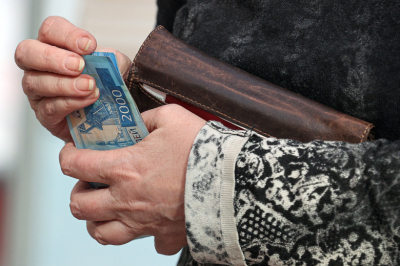 Стало известно о росте пенсий работающих граждан России