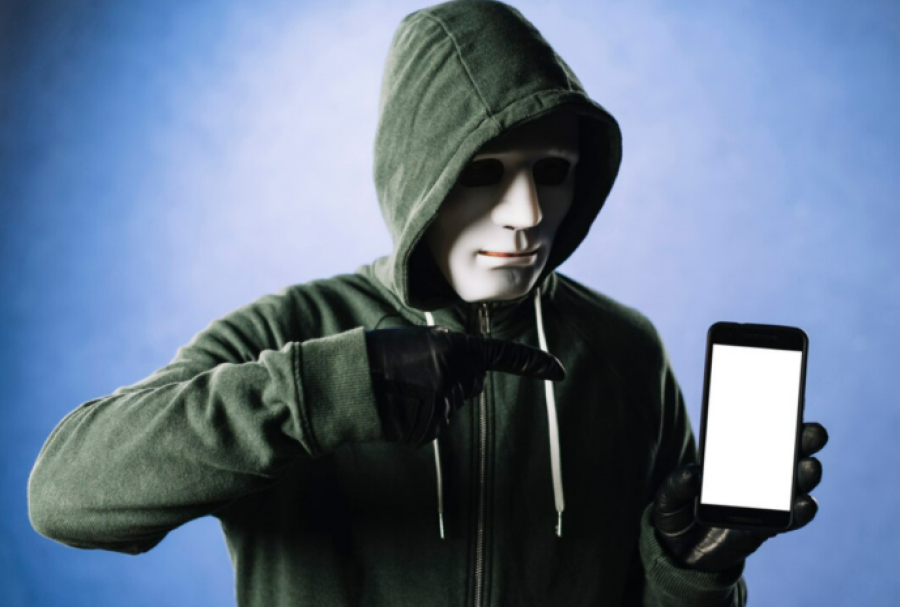 Мошенник обещал за вознаграждение содействие в получении образовательного гранта