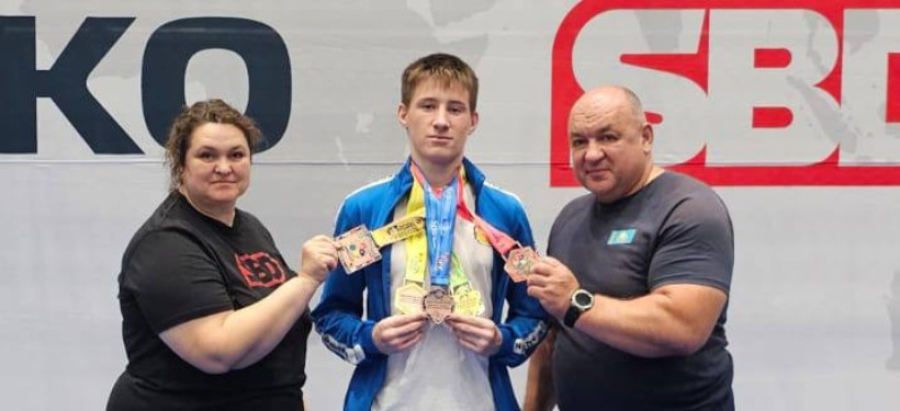 Юный пауэрлифтер из Семея стал призером международного чемпионата в Японии