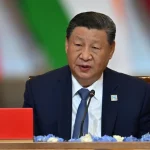 СМИ разглядели необычное поведение Си Цзиньпина во время поездки в США