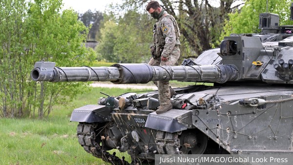 Telegraph заявила о нехватке командиров для танков Challenger 2 в Британии