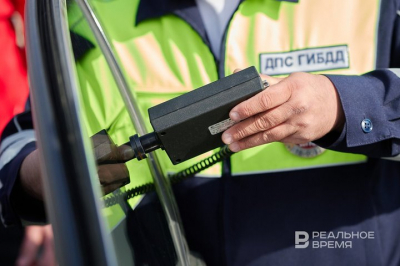 В Казани 16-летний водитель питбайка наехал на сотрудника ГИБДД