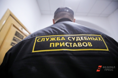 Екатеринбургские приставы нашли и передали матери похищенного ребенка