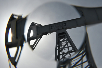 Цена нефти Brent снизилась до $111 за баррель