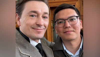 Сергей Безруков помогает, но кто будет играть самого писателя в "Айтматове"?