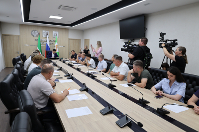 В Зеленодольске после гибели шести подростков решили спилить деревья на опасном участке и усилить ночные рейды