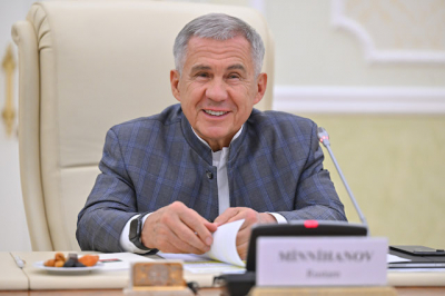 Минниханов возглавил национальный рейтинг руководителей регионов РФ