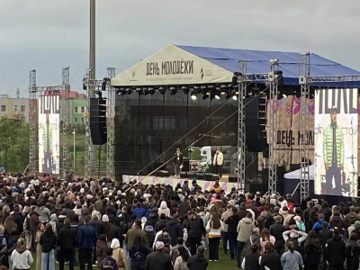 В Азнакаево на День молодежи выступили Лэйна, DJ Сулейман и проект «Әбием»