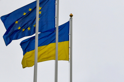 Politico: Европа думает над расплатой для Венгрии из-за Украины