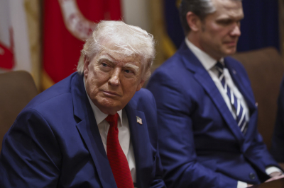 Трамп пообещал захватить иранский остров Харк и нефтяную инфраструктуру